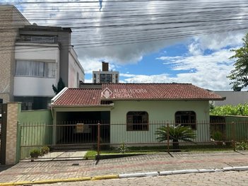 house em Rua Figueira, Tabuleiro - Camboriú - SC