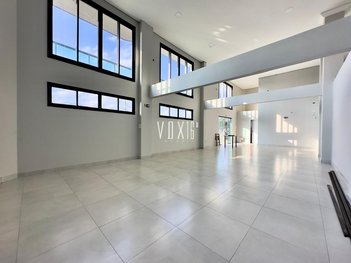 business em Rua Apucarana, Sítio Cercado - Curitiba - PR