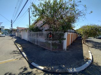 house em Rua Doutor Gustavo de Godoy, Vila Nair - Pindamonhangaba - SP