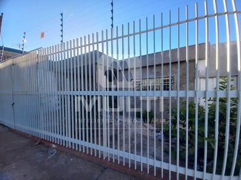 house em Avenida Monsenhor Eduardo, Bom Jesus - Uberlândia - MG