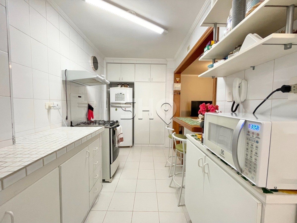 6ad4382f-283f-44c5-9065-df9314f45ce3