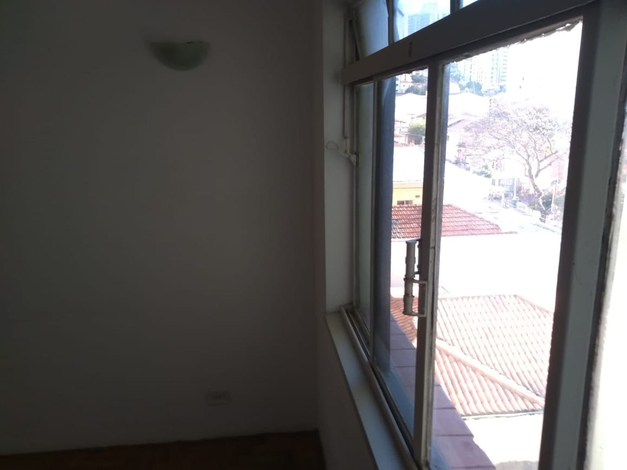 img0