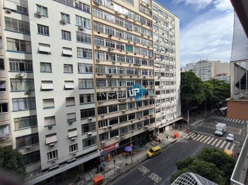 apartment em Avenida Nossa Senhora de Copacabana, Copacabana - Rio de Janeiro - RJ