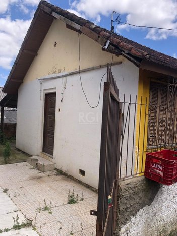 house em Comendador Eduardo Secco, Jardim Carvalho - Porto Alegre - RS
