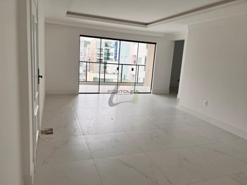 apartment em Rua 216, Meia Praia - Itapema - SC