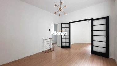 house em Rua Doutor Florêncio Ygartua, Moinhos de Vento - Porto Alegre - RS