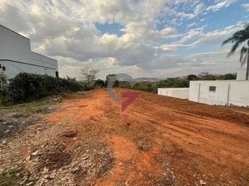 land_lot em R. Lázaro de Paula Santos, Chácara São Félix - Taubaté - SP