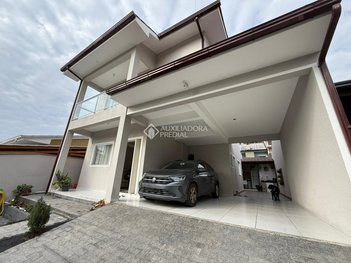 house em Rua Colombo Salles, Bela Vista - Palhoça - SC