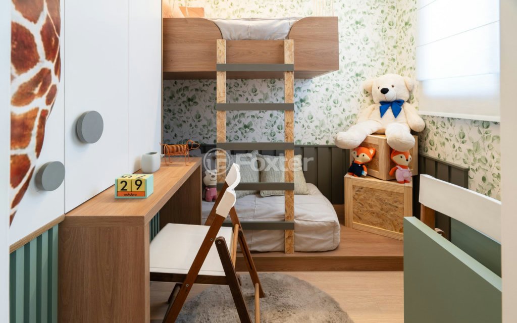 quarto-infantil-com-cama-suspensa-e-escrivaninha