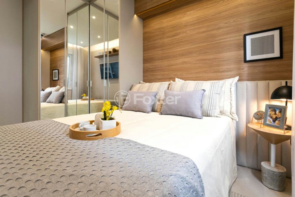 quarto-aconchegante-com-cama-de-casal-e-decoracao-moderna.jpeg