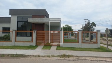 house em Rua Lírios, Rainha do Mar - Xangri-Lá - RS
