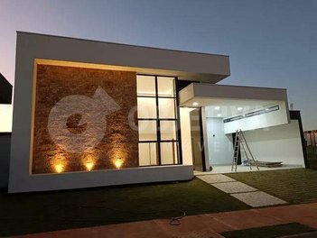 house em Avenida Vereador Carlito Cordeiro, Laranjeiras - Uberlândia - MG