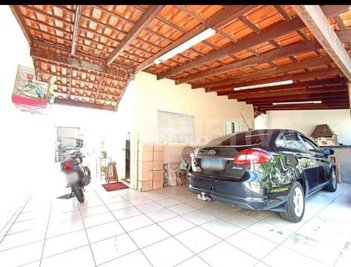 house em Alameda Corretor de Imóveis, Jardim Holanda - Uberlândia - MG