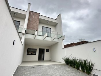 house em Rua Engelberto Hagelmann, Costa e Silva - Joinville - SC