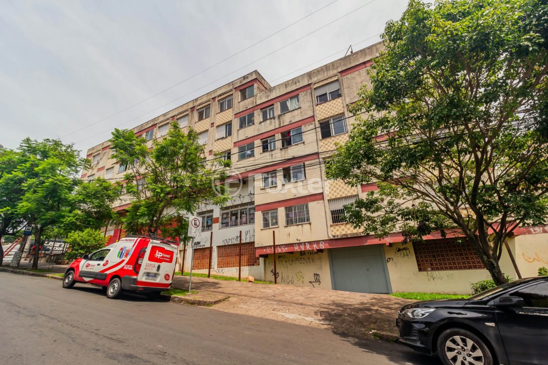 01-EDIFICIO-INTEIRO-PARTENON-PORTO-ALEGRE-699229.jpg