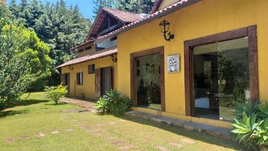 house em Rua Bernardo Coutinho, Araras - Petrópolis - RJ
