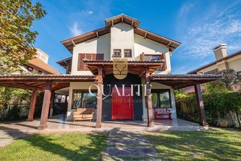 house em Rua das Piraúnas, Jurerê Internacional - Florianópolis - SC