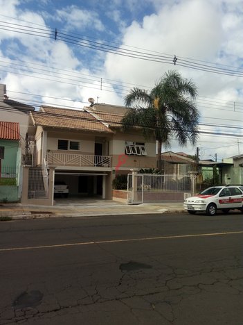 house em Avenida Ramiro Barcelos, São José - Canoas - RS
