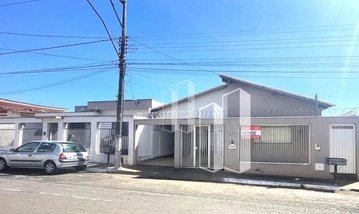 house em Rua Major Limírio, Centro - Morrinhos - GO