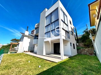 house em Rua Douglas Seabra Levier, Carvoeira - Florianópolis - SC