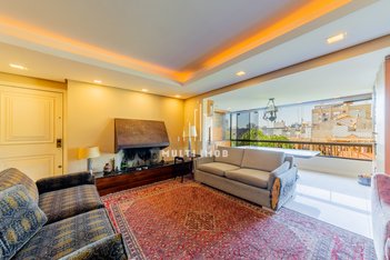 apartment em Rua Pedro Chaves Barcelos, Mont Serrat - Porto Alegre - RS