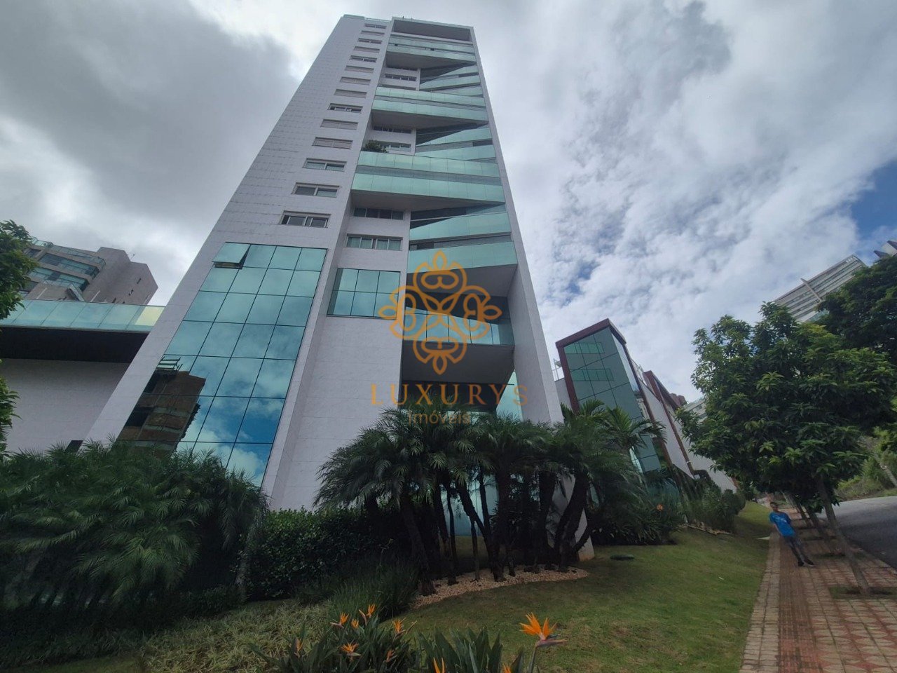 Apartamento com 4 quartos — Santa Lúcia, Belo Horizonte