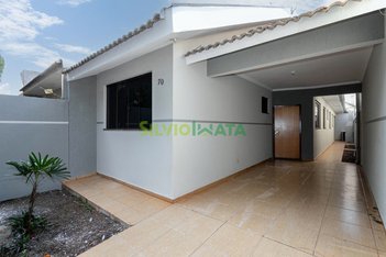 house em Rua Maria Augusta Pereira Vomstein, Loteamento Sumaré - Maringá - PR