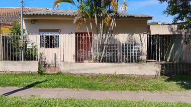 house em Avenida Macedônia, Restinga - Porto Alegre - RS