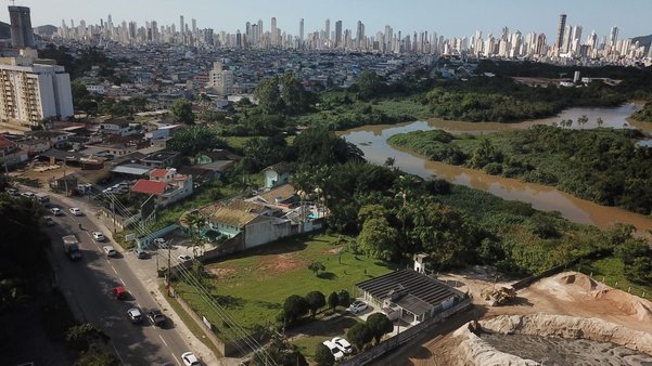 Cômodo Condomínio