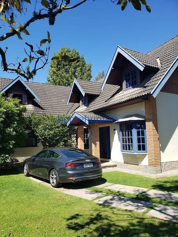 house em Avenida Macedo Soares, Vila Capivari - Campos do Jordão - SP