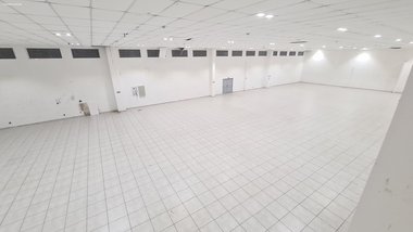 commercial_building em Avenida Francisco Rodrigues Filho, Vila Mogilar - Mogi das Cruzes - SP