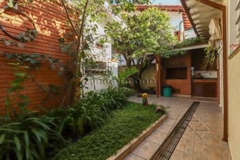 house em Rua dos Lírios, Mirandópolis - São Paulo - SP