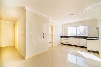 apartment em Rua Cândido Cesar Freire Leão, Recife - Tubarão - SC