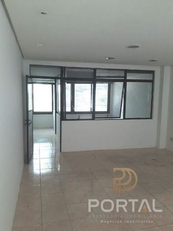 office em BENJAMIN CONSTANT, São João - Porto Alegre - RS
