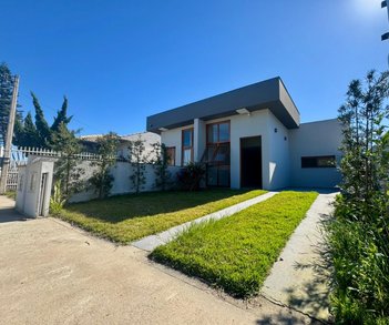 house em Rua Rio Douradinho, Centro - Xangri-Lá - RS