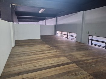 business em Rua Teresa, Alto da Serra - Petrópolis - RJ