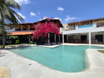 commercial_building em Avenida dos Coqueiros, Cumbuco - Caucaia - CE