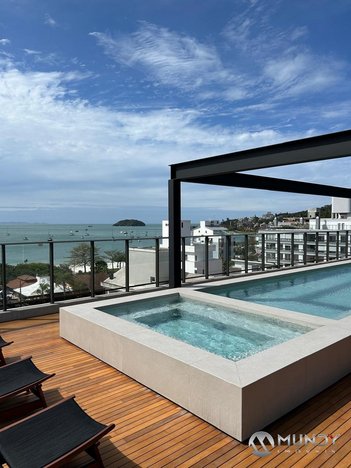 apartment em Rua Francisco Gouveia, Jurerê - Florianópolis - SC