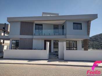 house em Antonio Luiz Moura Gonzaga, Costeira do Pirajubaé - Florianópolis - SC