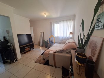 apartment em Rua Estêvão Manika, Santa Cândida - Curitiba - PR
