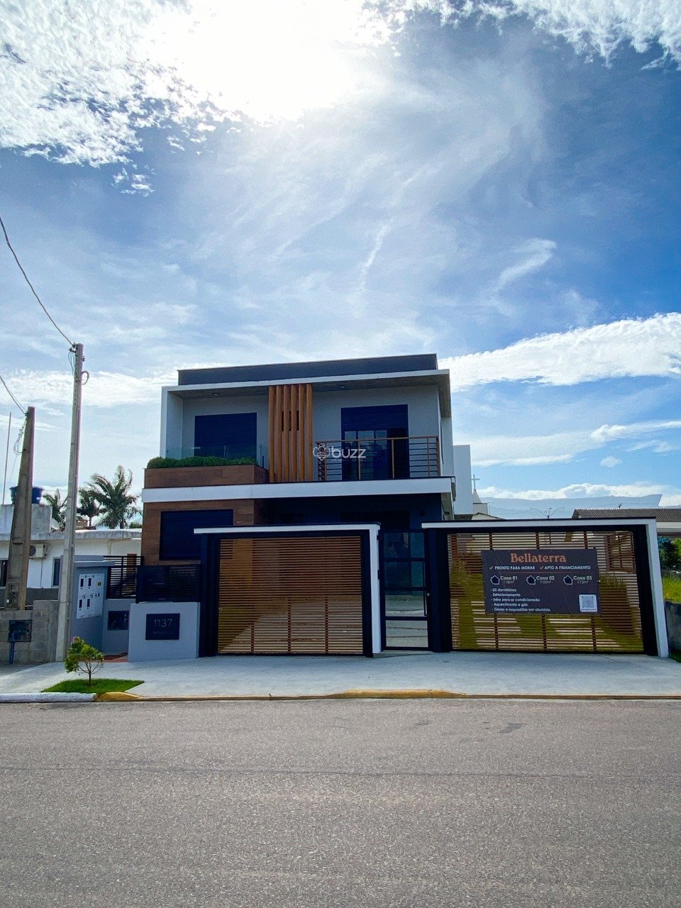 Casa 1 e acesso ao condomínio