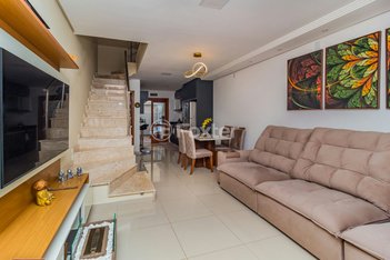 house em Rua Antônio Carlos Ribeiro, Guarujá - Porto Alegre - RS