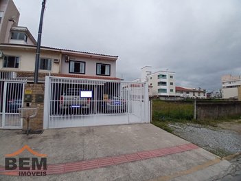 house em Rua Tarci Testoni dos Santos, Centro - Camboriú - SC