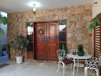 house em Avenida Moriaki Ueno, Cidade Jardim - Jacareí - SP
