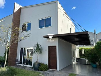 house em Avenida Hermógenes de Assis Feijó, São Judas Tadeu - Balneário Camboriú - SC