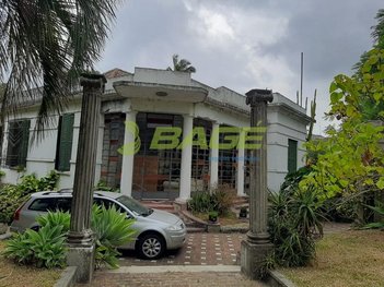 house em Rua Benjamin Constant, Centro - Pelotas - RS
