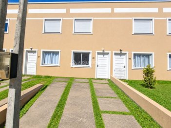 house em Rua Capitão Pedroso, Restinga - Porto Alegre - RS