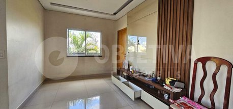 apartment em Avenida Aspirante Mega, Jardim Patrícia - Uberlândia - MG
