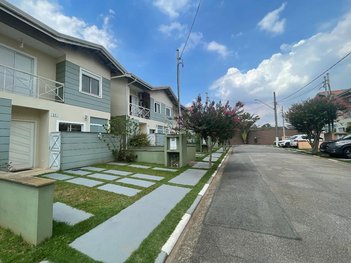 house em Rua Howard Archibaldi Acheson Júnior, Jardim da Glória - Cotia - SP