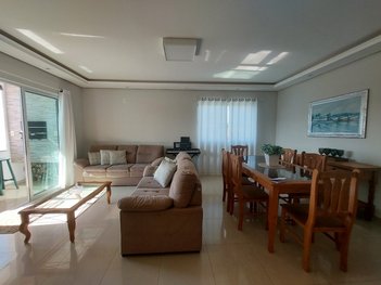 house em Rua Fermino Hemenegildo dos Santos, Carianos - Florianópolis - SC